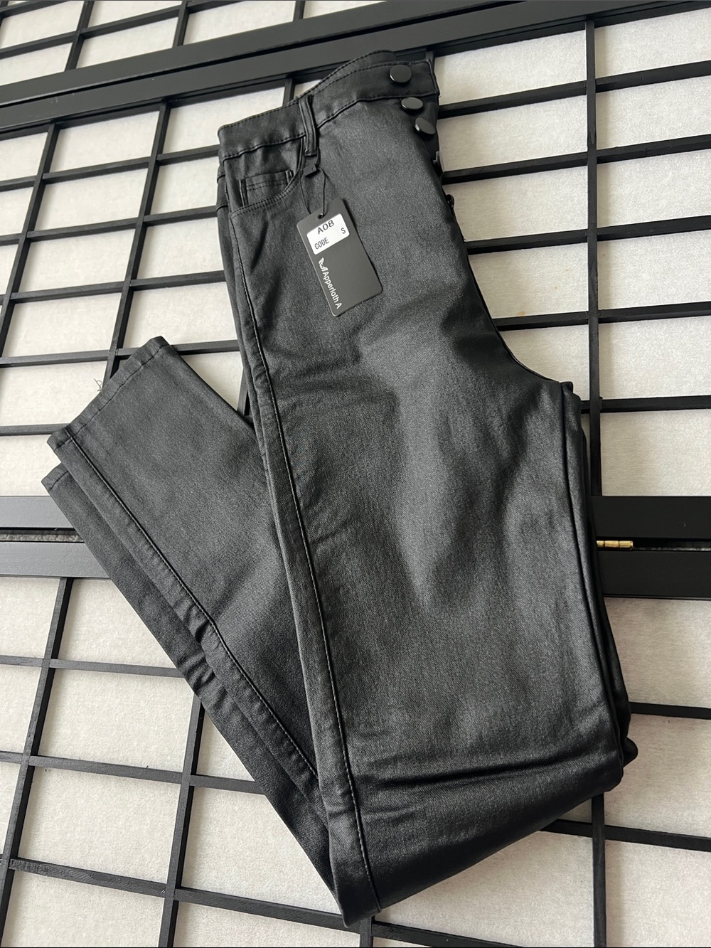 High-Rise Coated Skinny Jeans - Black